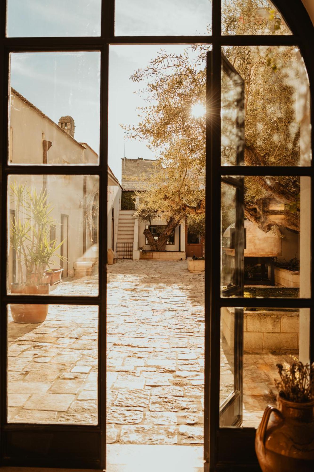 Gapo Rooms Orta Nova Exterior photo
